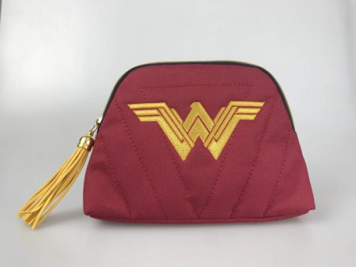 Trousse Wonder Woman rouge et dorée
