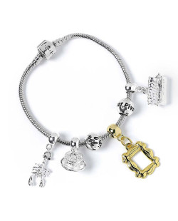 Bracelet Friends avec 4 Charms 